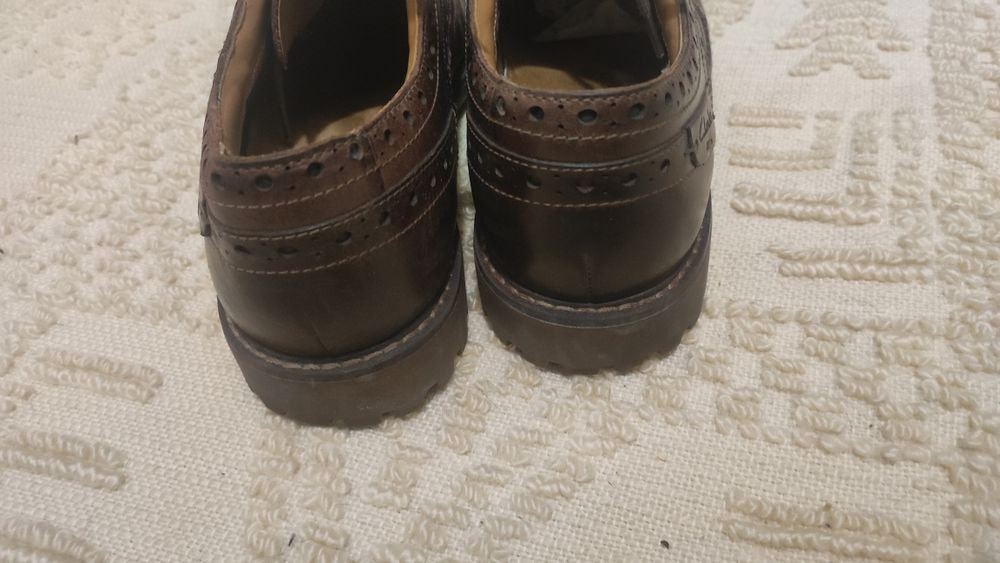 Clarks Туфлі черевики Clarks броги оксфорди дербі
