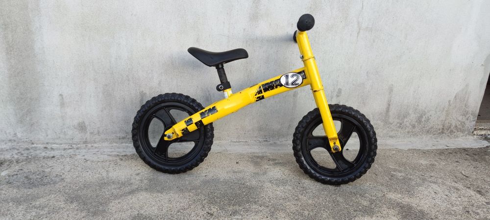Bicicleta de criança sem pedais