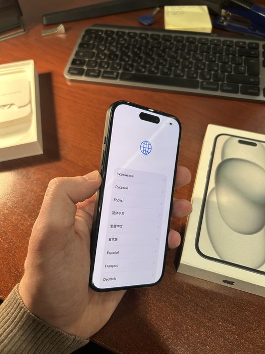 Продам Iphone 15