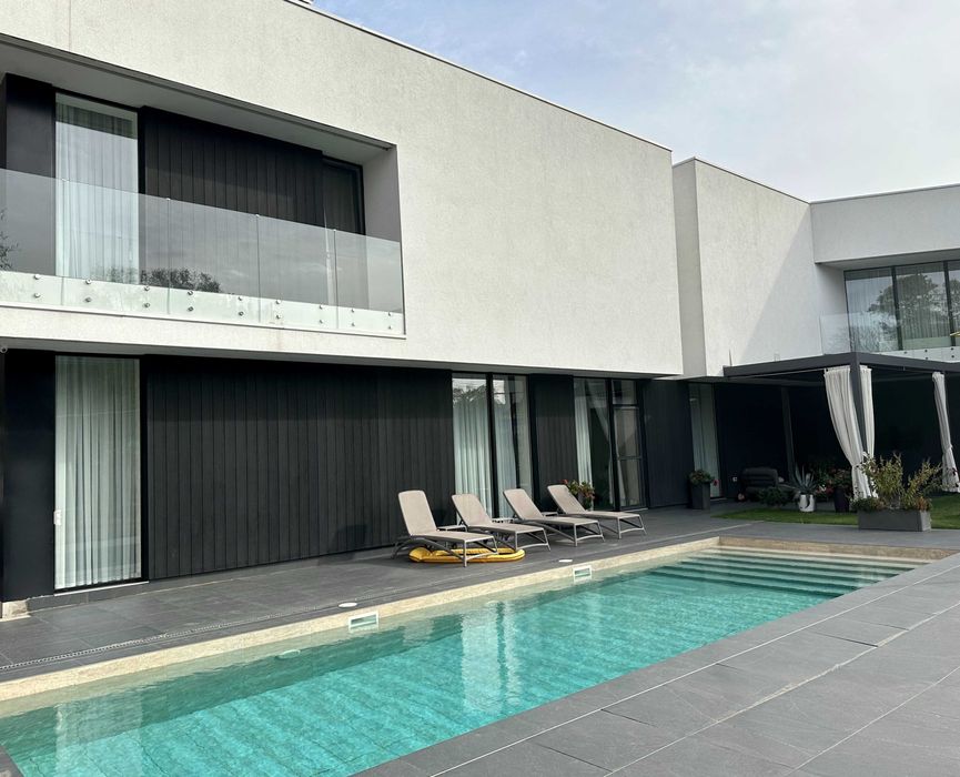 Современный дом на 10 Фонтана: 450 м² комфорта и технологий