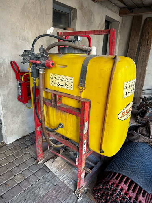 Обприскувач польський( оригінальний) на 300л. для міні трактора.