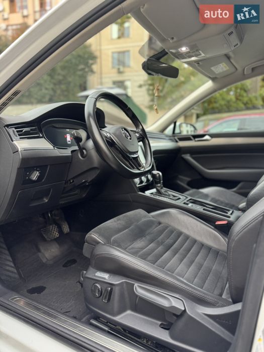 Volkswagen Passat 2016 VIN WVWZZZ3CZHP002867 фото оголошення 10 з 13