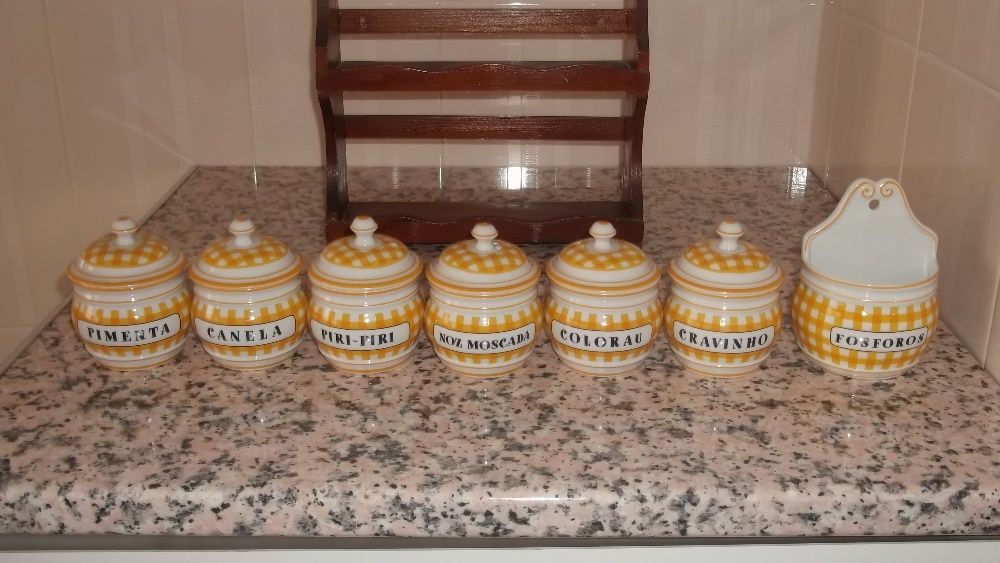 Beautiful kitchen dish set64551113312641126