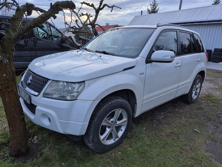 Suzuki Grand Vitara 1.9DDis , 2011r , 4x4 . Uszkodzony