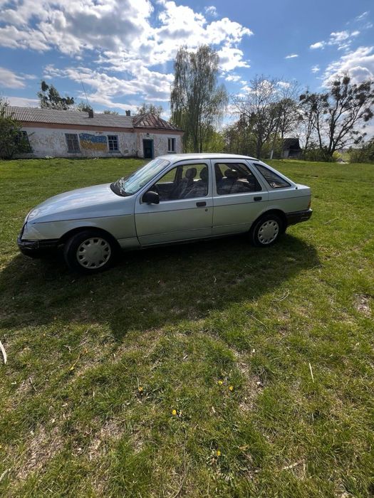 Продам форд siera терміново