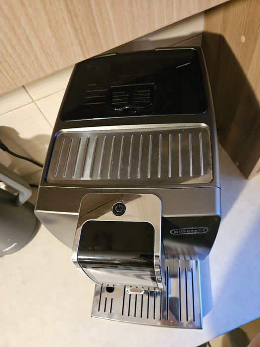 Ekspres DeLonghi Dinamica Plus. Zadbany