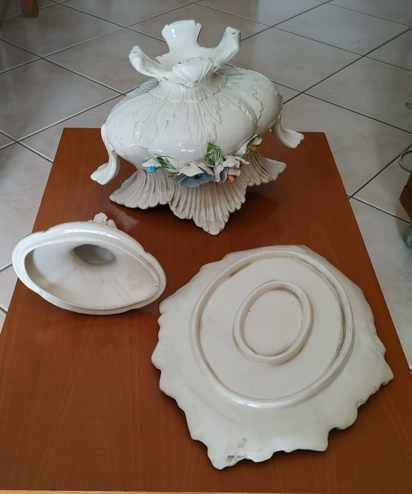 Terrina antiga centro de mesa