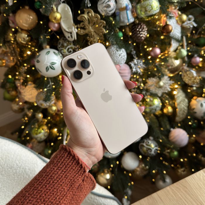 Продам iPhone 16 Pro Max, 256 GB, eSim, на ГАРАНТІЇ, Desert Titanium