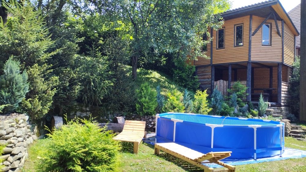 Здається файна хата...