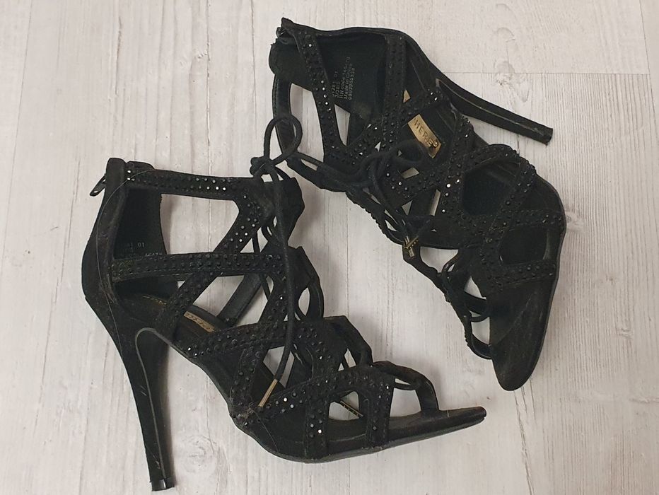 Szpilki rozmiar 36 atmosphere