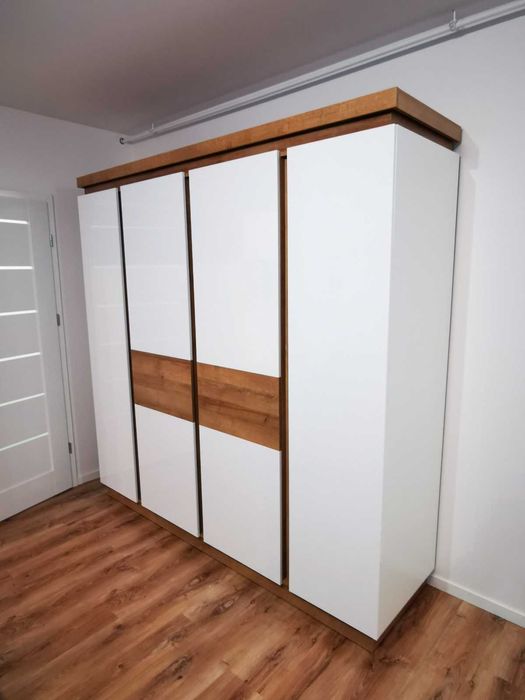 Mieszkanie z ogródkiem i parkingiem/2500(czynsz już w cenie)