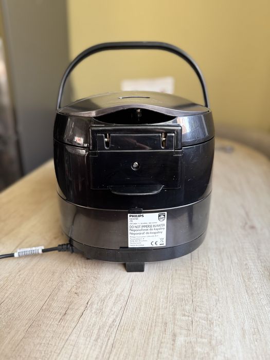 Мультиварка PHILIPS HD4749/70