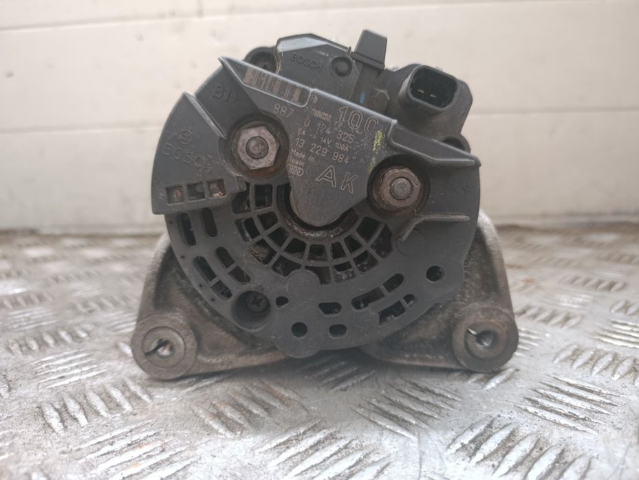 Opel Meriva A 1.6 16V alternator 100A