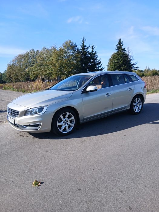 Sprzedam super auto volvo v60-2016r