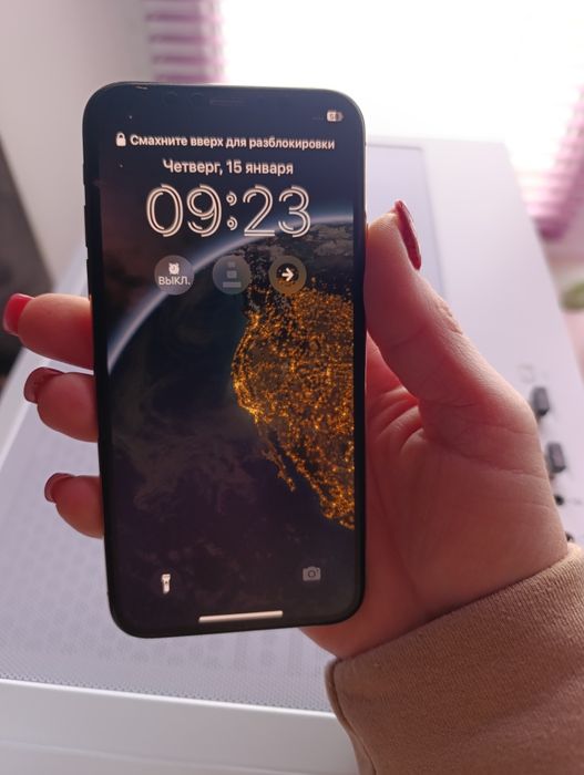 Продам iPhone xS ,256