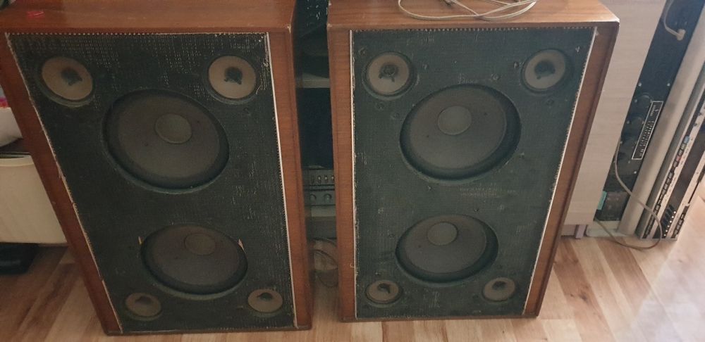 Kolumny Grundig box 730