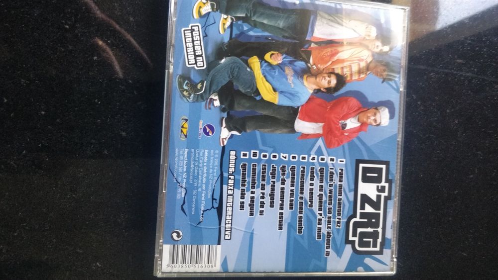D' ZRT - CD, a banda de morangos com açúcar