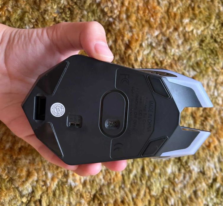 Беспроводная мишка Bluetooth 5.2 RGB мышь 2.4G, тихая игровая 6 кноп.