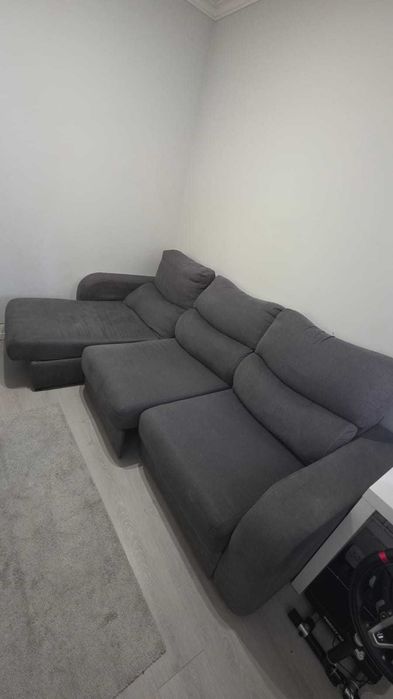 Sofá-cama de 3 lugares com chaise longue em tecido cinzento