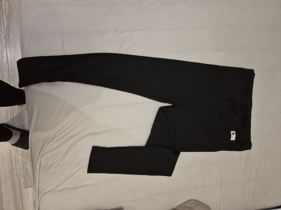 Ciuchy ciążowe (2 bluzki i leginsy)