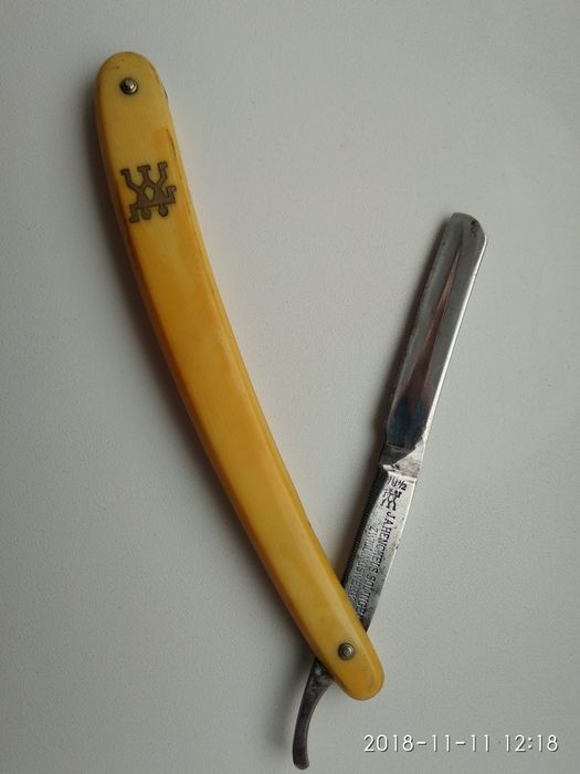 Продам бритву J. A. Henkel solingen