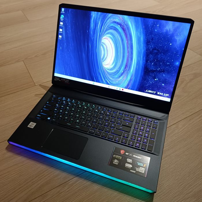 Ноутбук MSI Raider! RTX 3070 8gb, i7-10870H, 16gb/1tb, 17.3" 240Hz FHD