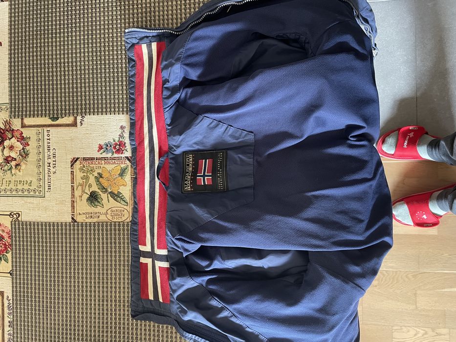 Wiosenna kurtka Napapijri unisex rozm.  M/ L w stanie bardzo dobrym