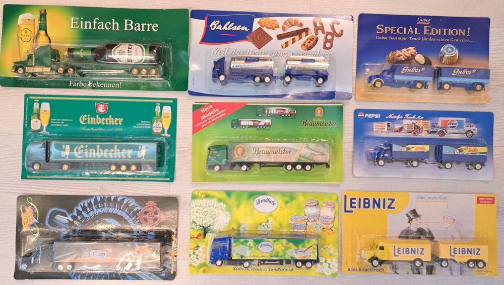 Модели грузовых машин/ вантажні машини/ Іграшки/Трамвай