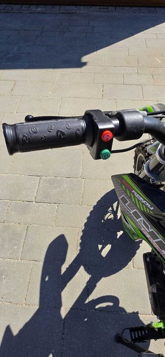 Mini Cross 49CC Asix 705 E-Start