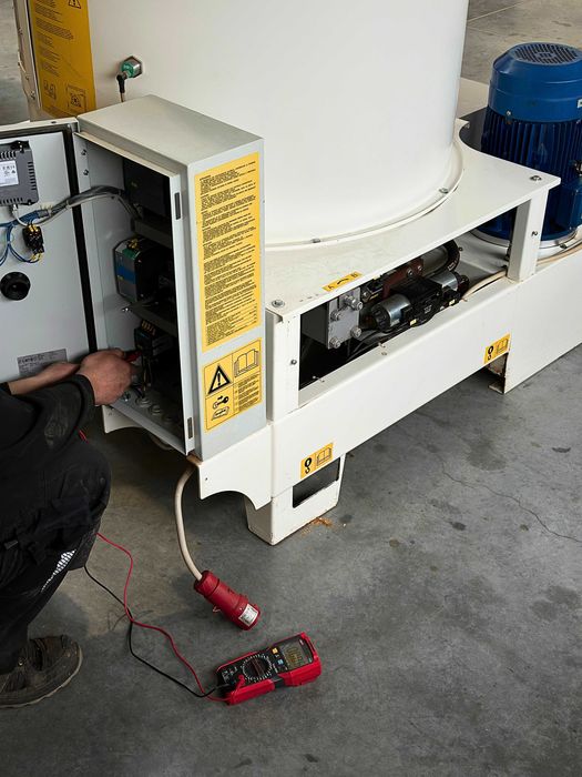 Serwis maszyn stolarskich i przemysłowych