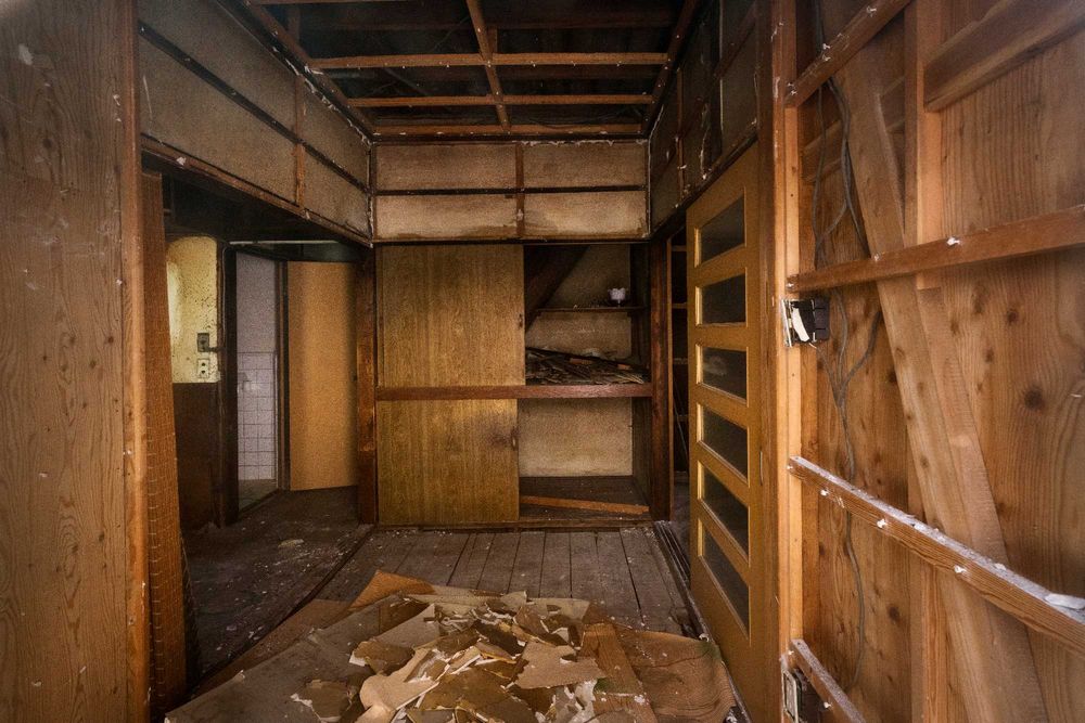 Opróżnianie piwnic, baraży, hal itp. oraz wywóz śmieci, worki BIG BAG