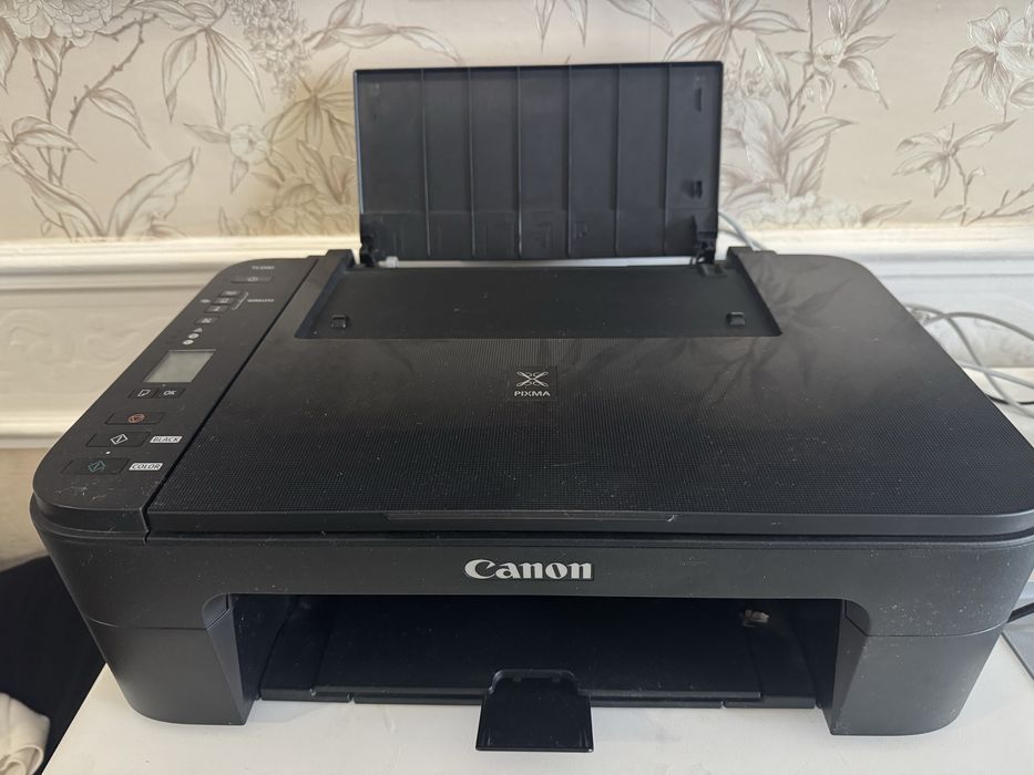 Принтер Canon кольоровий