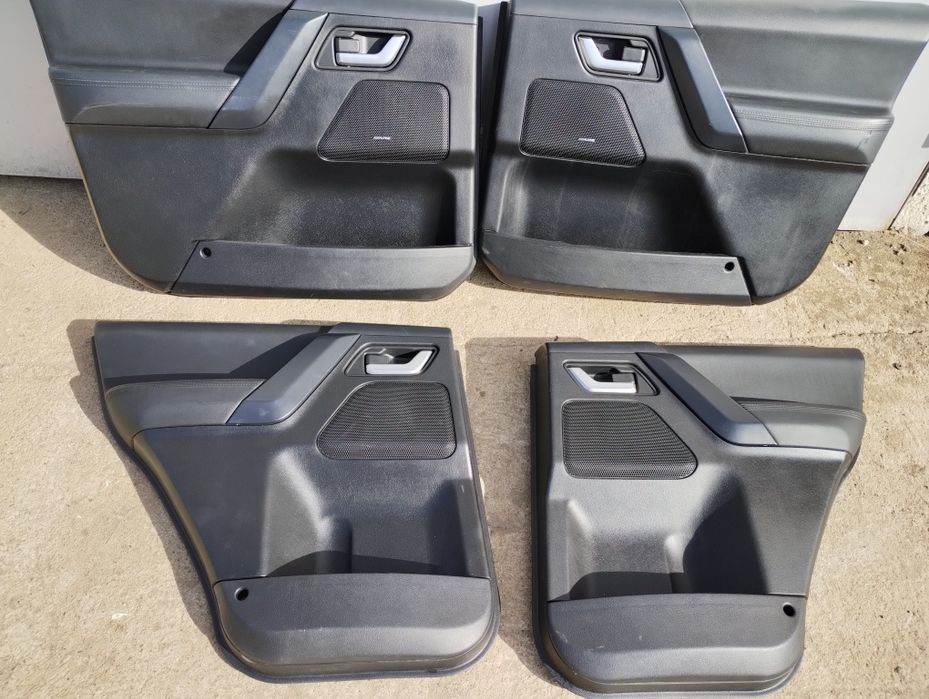 Tapicerka drzwi boczki land rover Freelander II UK skóra