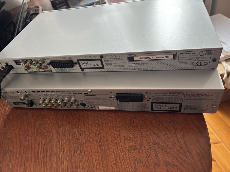 DVD Panasonic SA-HT 520 z subwooferem i Panasonic S-325