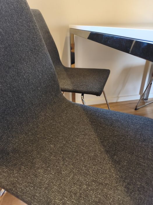 Conjunto Mesa Jantar IKEA + 4 Cadeiras Cinza / Cromado