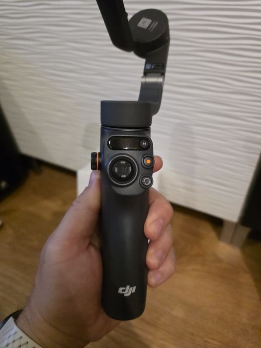 DJI Osmo Mobile 6 Gimbal