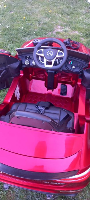Auto Na Akumulator Duży 4×4 Mercedes Glc63