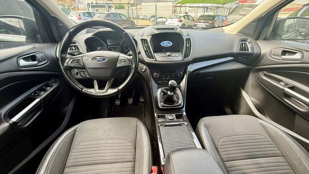 Ford Kuga 1.5 tbci Titanium