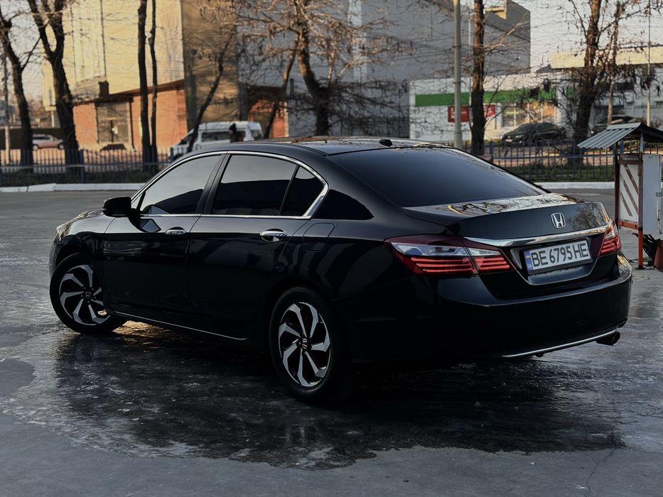 Продам авто HONDA ACCORD  2016 рестайлинг 34к пробега