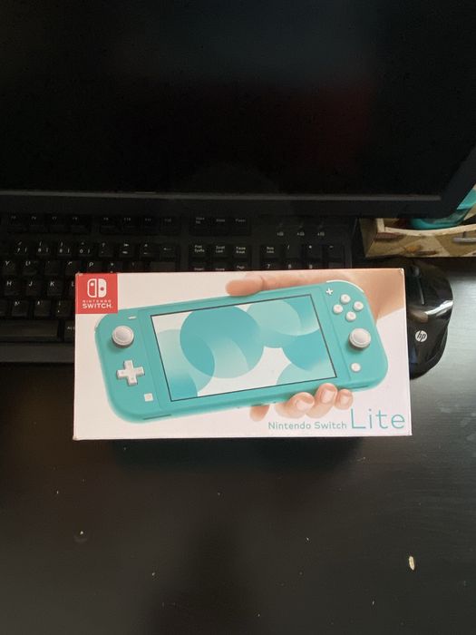 Nintendo Switch Lite c/ jogo
