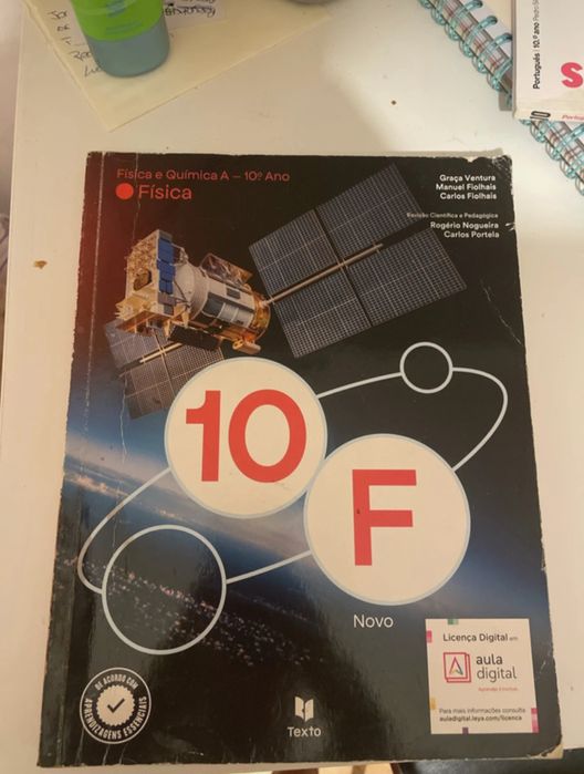 livros de exercícios e manual fq, (9°,10° e 11° ano)