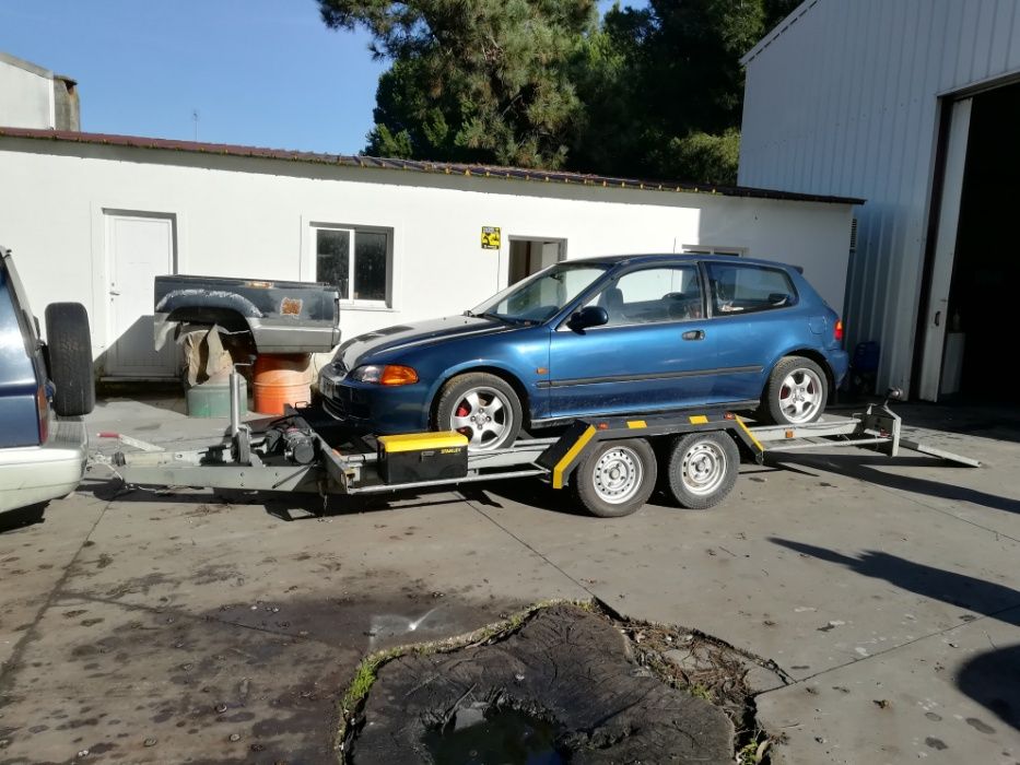 Serviço de Reboque Atrelado Carros Caravanas Auto tendas