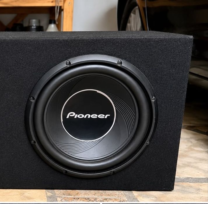 2 Subwoofers Pioneer 12” + Módulo Pioneer GM-A3702 + Caixa