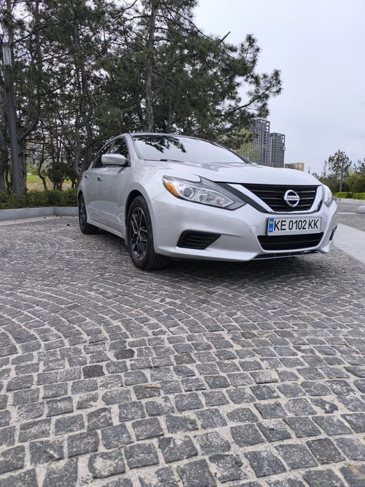 Nissan Altima SV