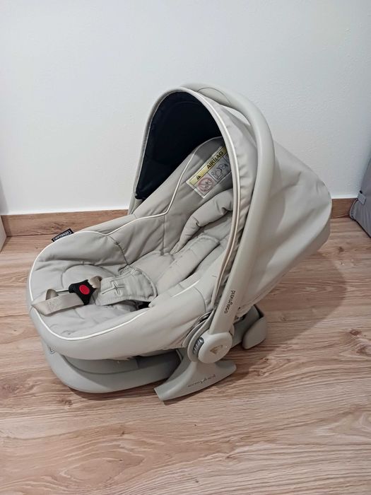 Carrinho de Passeio + Alcofa + Ovinho + 2 Bases para colocar o Ovinho com e sem isofix