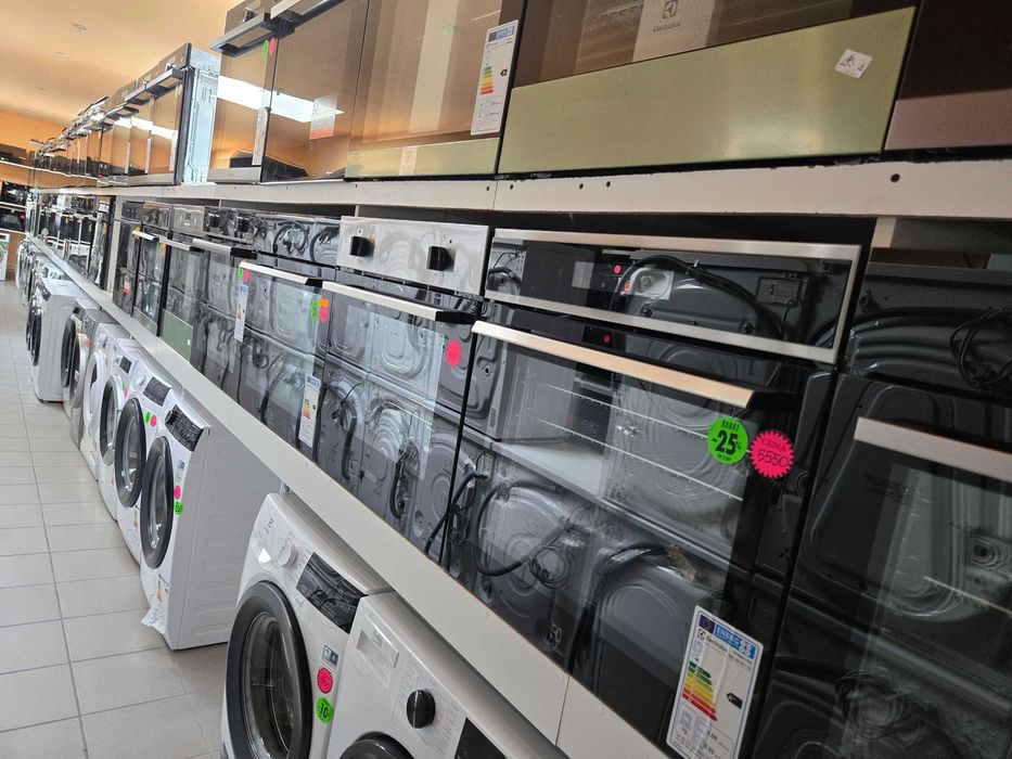 OUTLET Janki, ul. Wspólna 6 Piekarnik Electrolux EOB9S31WX