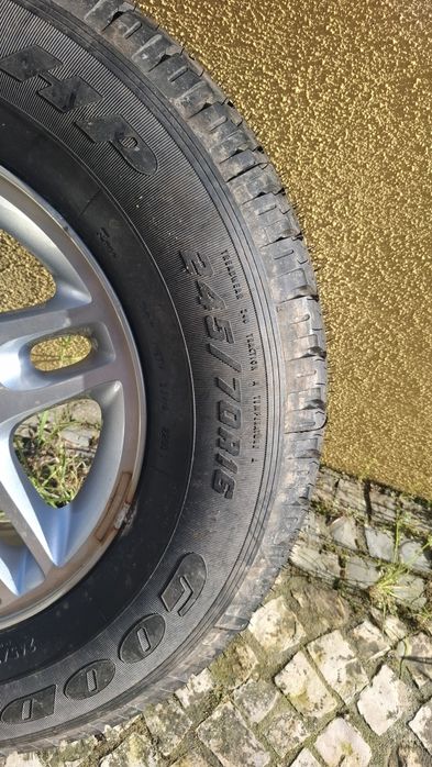Jantes e pneu, tudo novo sem uso