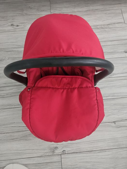 Sprzedam fotelik samochodowy, nosidełko.