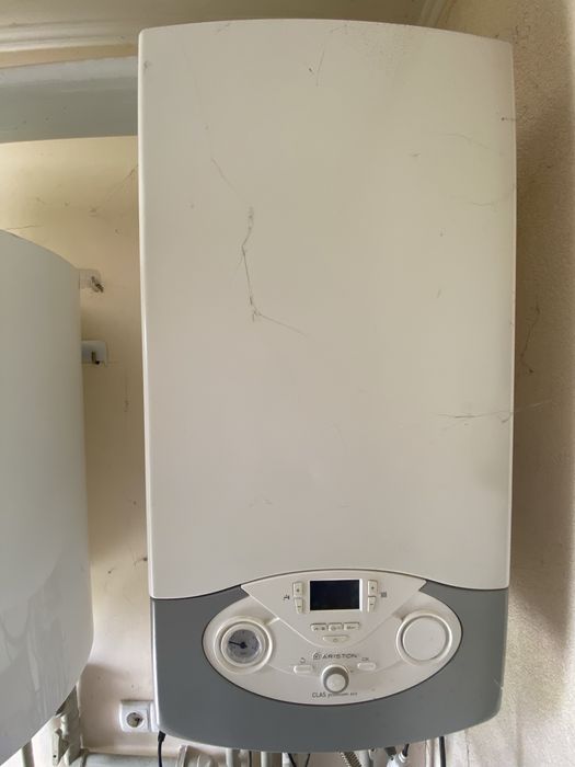 Просторий будинок з ремонтом, меблями та зручним розташуванням