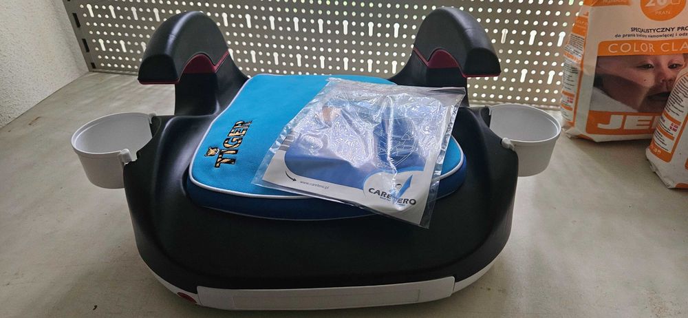 Fotelik samochodowy Caretero Tiger podstawka podwyższenie Booster 15-3